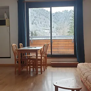 appartement-2-chambres-et-terrasse-ensoleillee.hotels-rhonealpes.com/